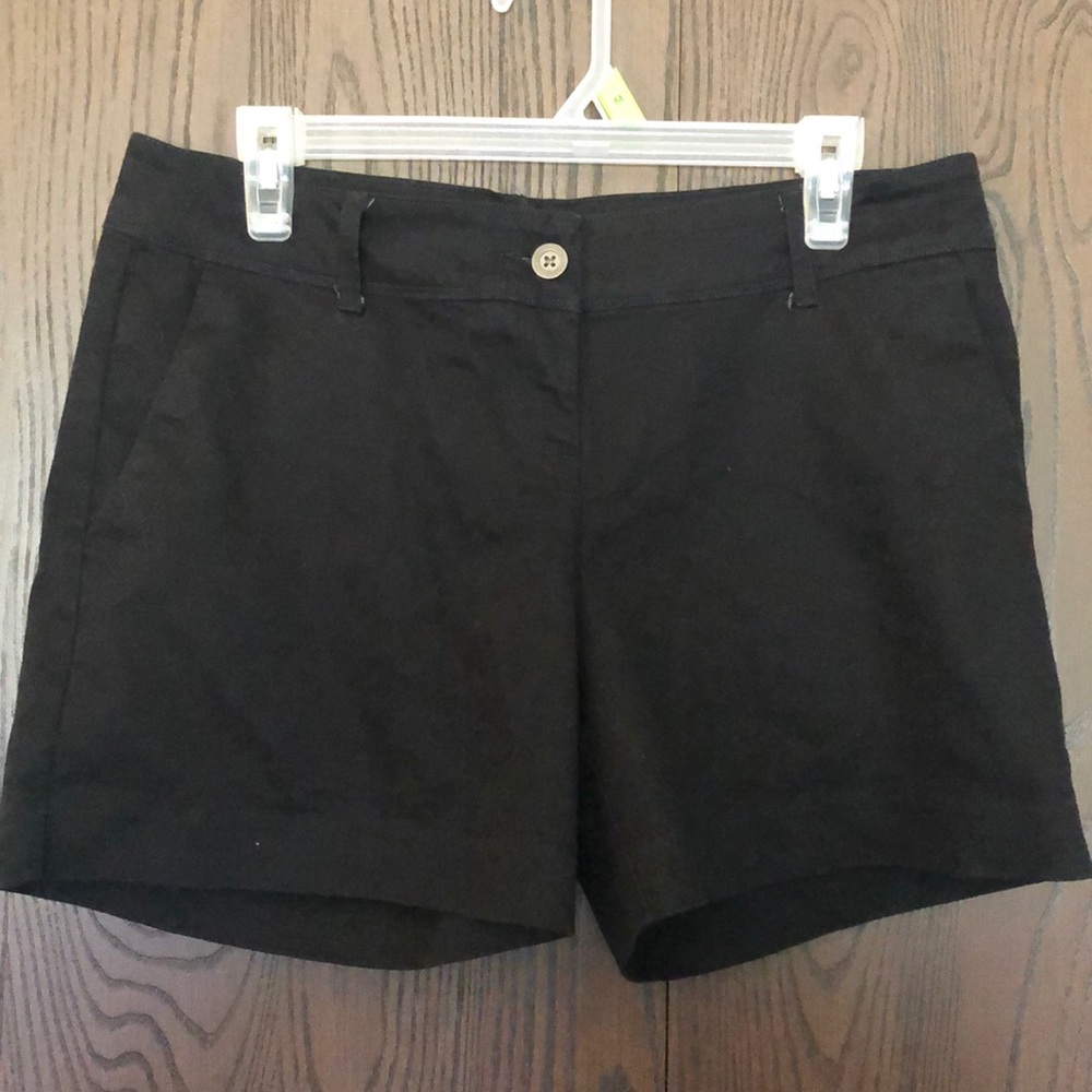 DONATED The Limited black short 8
